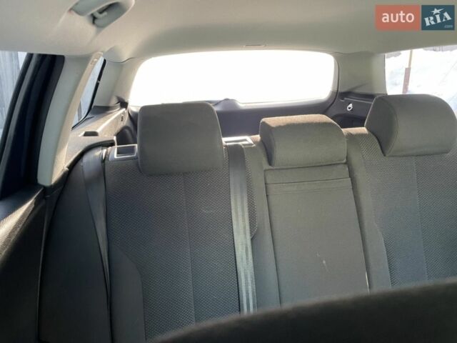 Синій Фольксваген Пассат Варіант, об'ємом двигуна 2 л та пробігом 293 тис. км за 5100 $, фото 6 на Automoto.ua