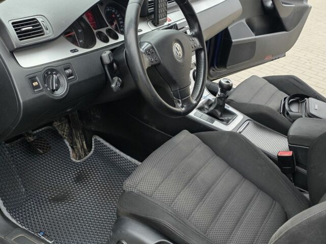 Синий Фольксваген Пассат Вариант, объемом двигателя 2 л и пробегом 350 тыс. км за 4333 $, фото 21 на Automoto.ua