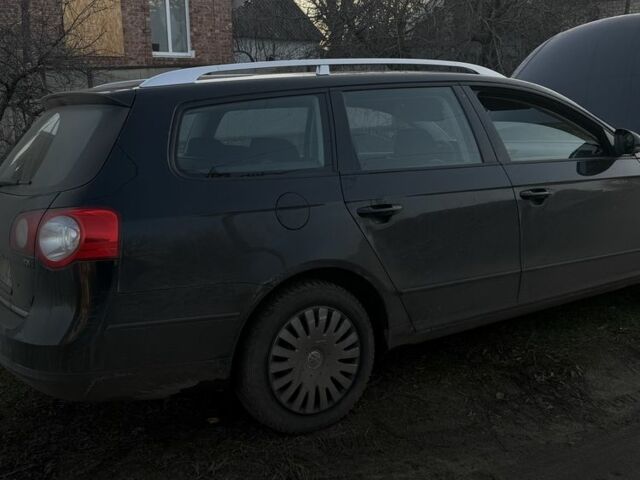 Синій Фольксваген Пассат Варіант, об'ємом двигуна 1.9 л та пробігом 369 тис. км за 3900 $, фото 4 на Automoto.ua