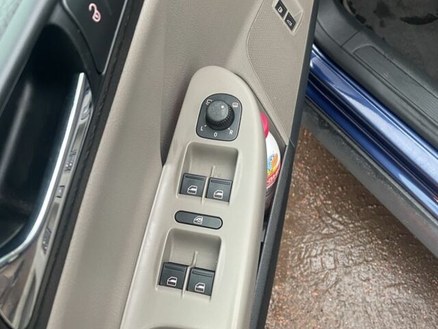 Синий Фольксваген Пассат Вариант, объемом двигателя 2 л и пробегом 260 тыс. км за 7300 $, фото 7 на Automoto.ua