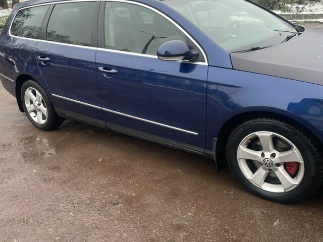 Синий Фольксваген Пассат Вариант, объемом двигателя 2 л и пробегом 260 тыс. км за 7300 $, фото 2 на Automoto.ua