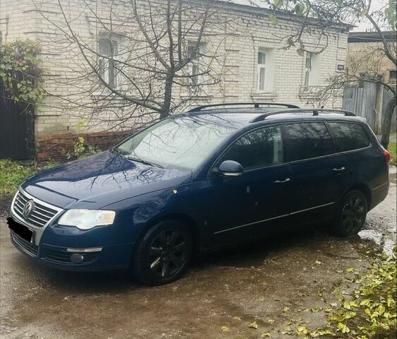 Синий Фольксваген Пассат Вариант, объемом двигателя 2 л и пробегом 530 тыс. км за 3500 $, фото 2 на Automoto.ua