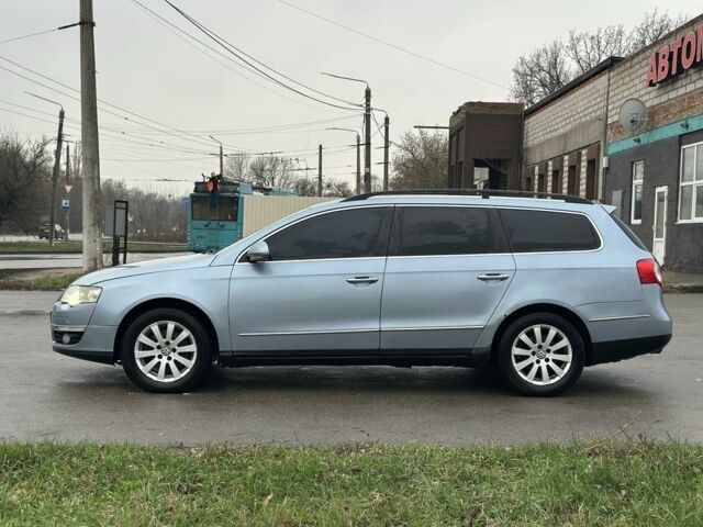 Синій Фольксваген Пассат Варіант, об'ємом двигуна 2 л та пробігом 277 тис. км за 4800 $, фото 3 на Automoto.ua