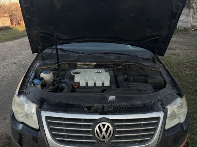 Синій Фольксваген Пассат Варіант, об'ємом двигуна 1.9 л та пробігом 369 тис. км за 3900 $, фото 1 на Automoto.ua