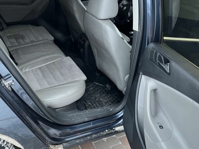 Синий Фольксваген Пассат Вариант, объемом двигателя 2 л и пробегом 320 тыс. км за 6500 $, фото 4 на Automoto.ua