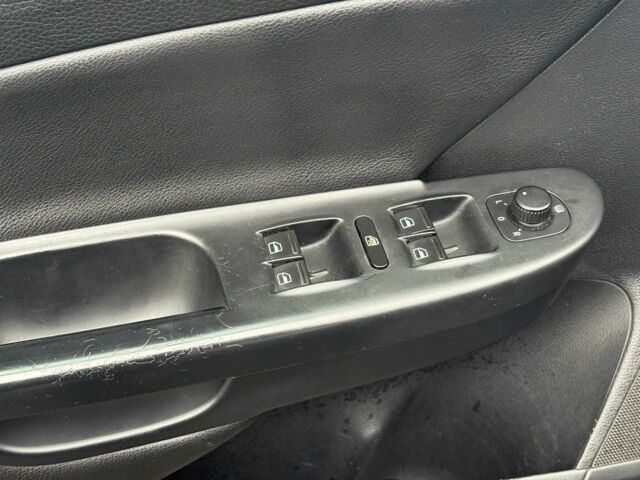 Синій Фольксваген Пассат Варіант, об'ємом двигуна 1.8 л та пробігом 237 тис. км за 6590 $, фото 7 на Automoto.ua