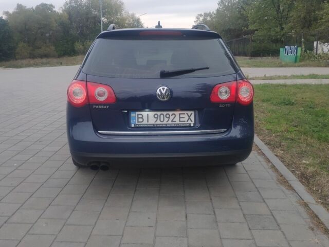 Синій Фольксваген Пассат Варіант, об'ємом двигуна 2 л та пробігом 365 тис. км за 6600 $, фото 4 на Automoto.ua
