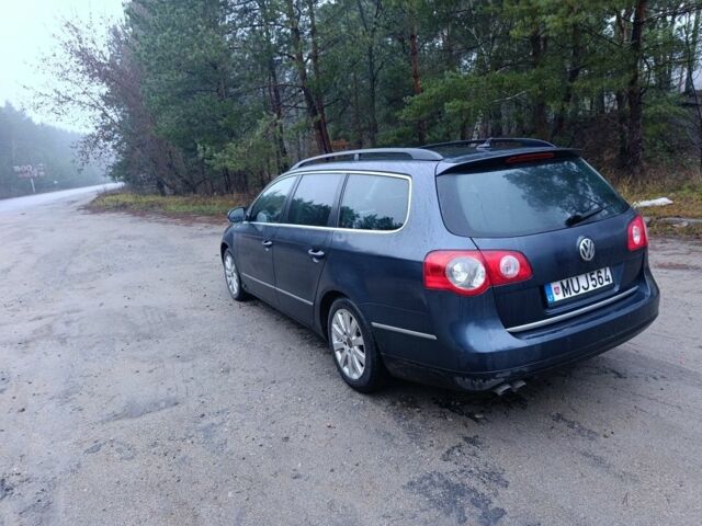 Синий Фольксваген Пассат Вариант, объемом двигателя 2 л и пробегом 241 тыс. км за 2800 $, фото 5 на Automoto.ua