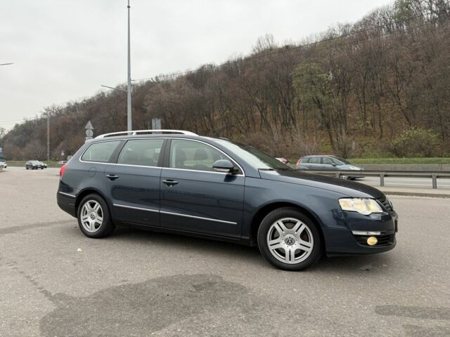 Синий Фольксваген Пассат Вариант, объемом двигателя 2 л и пробегом 204 тыс. км за 7600 $, фото 2 на Automoto.ua