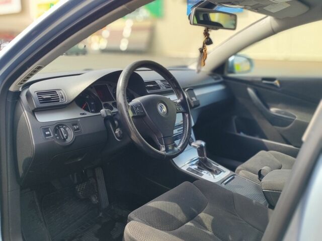 Синій Фольксваген Пассат Варіант, об'ємом двигуна 2 л та пробігом 217 тис. км за 6200 $, фото 10 на Automoto.ua