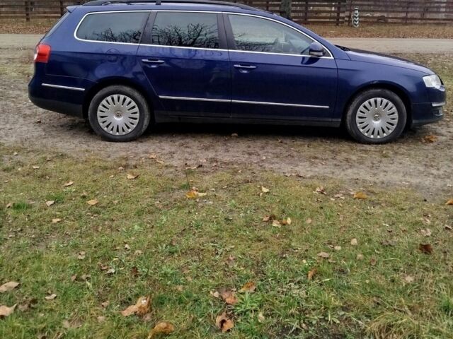 Синий Фольксваген Пассат Вариант, объемом двигателя 1.9 л и пробегом 314 тыс. км за 7000 $, фото 3 на Automoto.ua