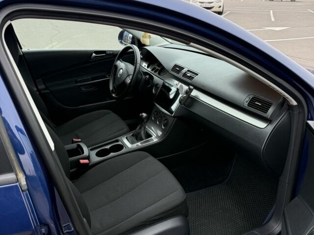 Синий Фольксваген Пассат Вариант, объемом двигателя 1.8 л и пробегом 293 тыс. км за 6700 $, фото 12 на Automoto.ua