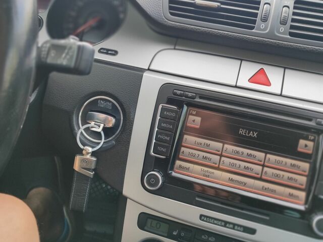 Синій Фольксваген Пассат Варіант, об'ємом двигуна 2 л та пробігом 217 тис. км за 6200 $, фото 4 на Automoto.ua