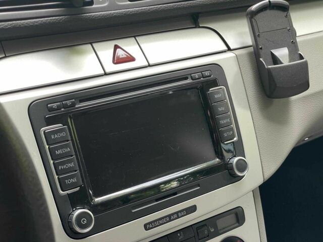 Синій Фольксваген Пассат Варіант, об'ємом двигуна 1.4 л та пробігом 200 тис. км за 6490 $, фото 17 на Automoto.ua
