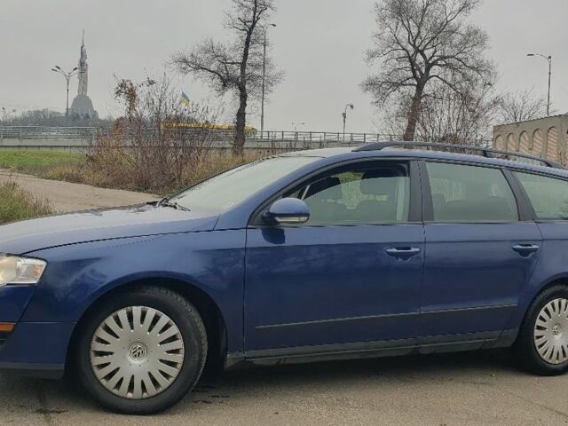 Синій Фольксваген Пассат Варіант, об'ємом двигуна 2 л та пробігом 333 тис. км за 3000 $, фото 1 на Automoto.ua