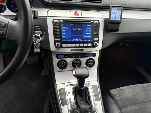 Синий Фольксваген Пассат Вариант, объемом двигателя 2 л и пробегом 204 тыс. км за 7600 $, фото 7 на Automoto.ua