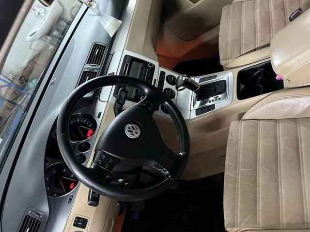 Синий Фольксваген Пассат Вариант, объемом двигателя 2 л и пробегом 318 тыс. км за 4900 $, фото 8 на Automoto.ua