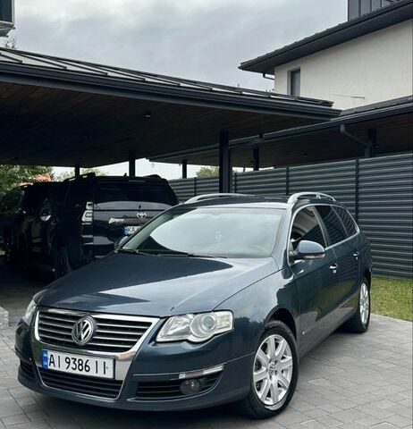 Синий Фольксваген Пассат Вариант, объемом двигателя 2 л и пробегом 320 тыс. км за 6500 $, фото 1 на Automoto.ua