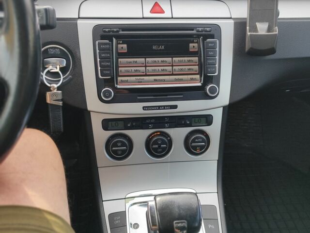 Синій Фольксваген Пассат Варіант, об'ємом двигуна 2 л та пробігом 217 тис. км за 6200 $, фото 7 на Automoto.ua