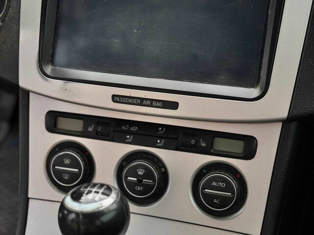 Синий Фольксваген Пассат Вариант, объемом двигателя 2 л и пробегом 217 тыс. км за 6550 $, фото 11 на Automoto.ua