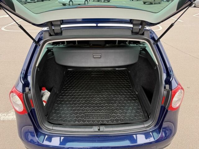 Синий Фольксваген Пассат Вариант, объемом двигателя 1.8 л и пробегом 293 тыс. км за 6700 $, фото 11 на Automoto.ua