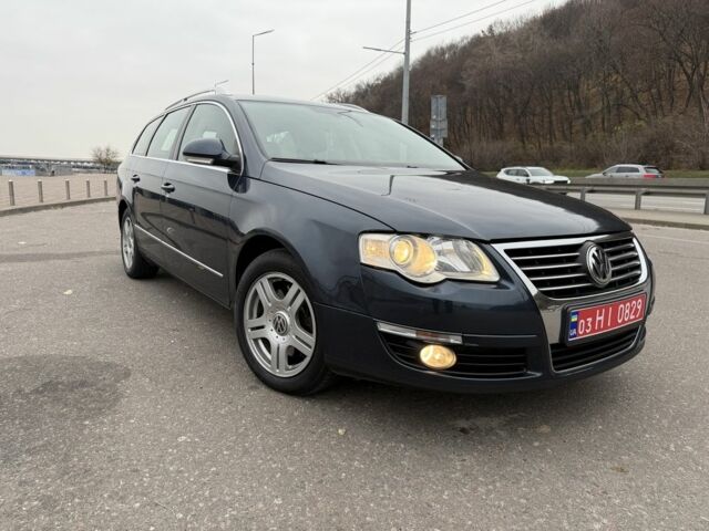 Синий Фольксваген Пассат Вариант, объемом двигателя 2 л и пробегом 204 тыс. км за 7600 $, фото 1 на Automoto.ua