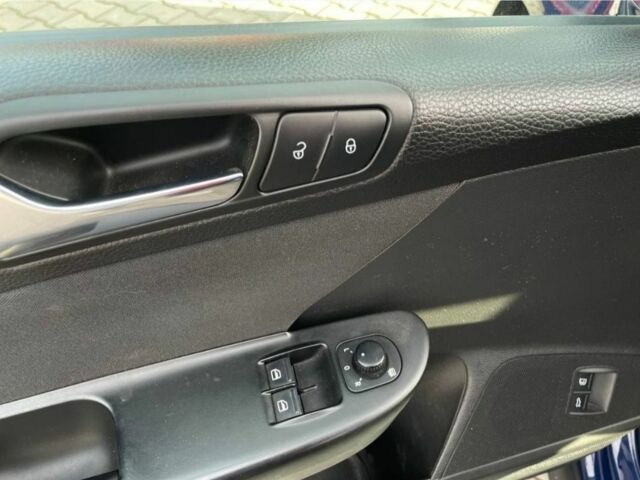 Синий Фольксваген Пассат Вариант, объемом двигателя 1.4 л и пробегом 264 тыс. км за 6400 $, фото 9 на Automoto.ua