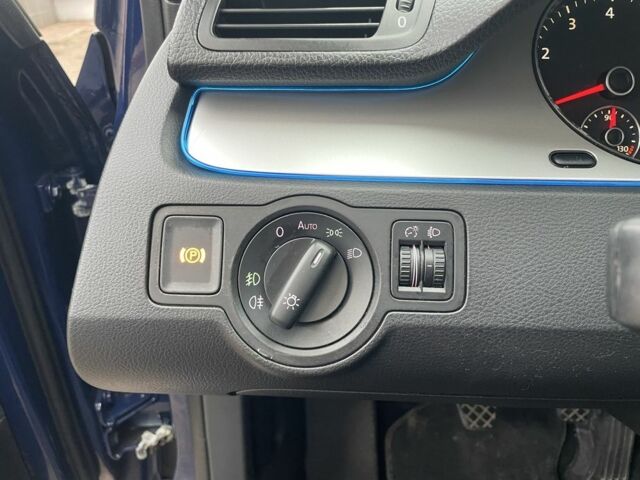 Синий Фольксваген Пассат Вариант, объемом двигателя 1.4 л и пробегом 224 тыс. км за 6550 $, фото 10 на Automoto.ua