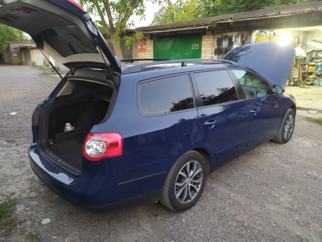 Синий Фольксваген Пассат Вариант, объемом двигателя 1.4 л и пробегом 264 тыс. км за 6400 $, фото 3 на Automoto.ua