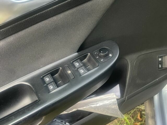 Синий Фольксваген Пассат Вариант, объемом двигателя 1.8 л и пробегом 279 тыс. км за 7500 $, фото 3 на Automoto.ua