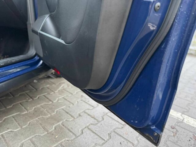 Синий Фольксваген Пассат Вариант, объемом двигателя 2 л и пробегом 307 тыс. км за 4900 $, фото 11 на Automoto.ua