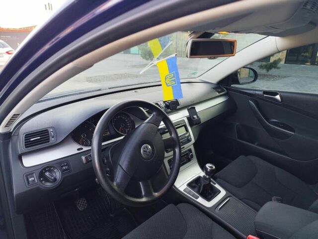 Синій Фольксваген Пассат Варіант, об'ємом двигуна 1.4 л та пробігом 248 тис. км за 5700 $, фото 3 на Automoto.ua