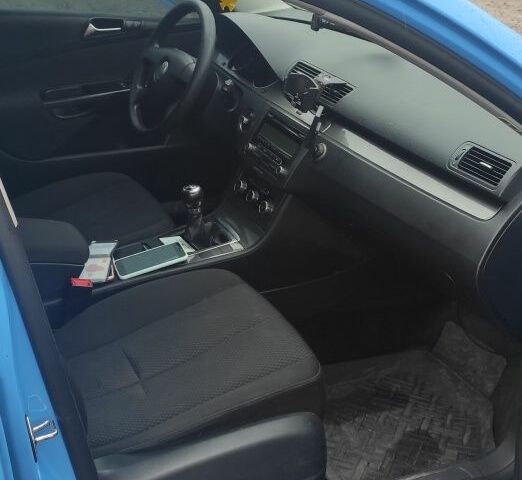 Синий Фольксваген Пассат Вариант, объемом двигателя 2 л и пробегом 395 тыс. км за 6200 $, фото 9 на Automoto.ua