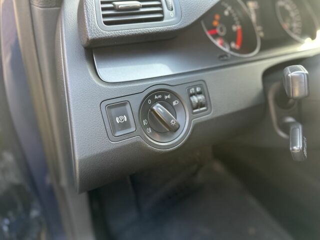 Синий Фольксваген Пассат Вариант, объемом двигателя 2 л и пробегом 260 тыс. км за 7490 $, фото 16 на Automoto.ua