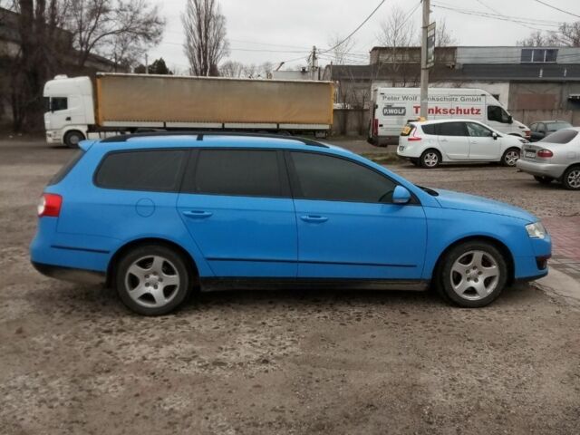 Синий Фольксваген Пассат Вариант, объемом двигателя 2 л и пробегом 395 тыс. км за 6200 $, фото 2 на Automoto.ua