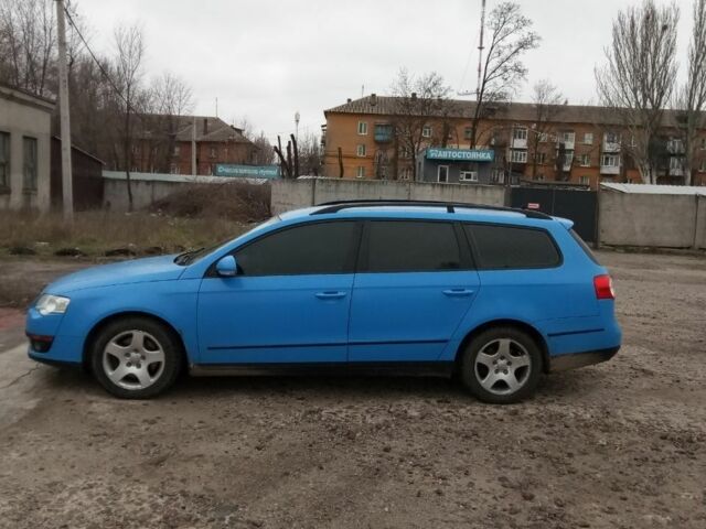 Синий Фольксваген Пассат Вариант, объемом двигателя 2 л и пробегом 395 тыс. км за 6200 $, фото 4 на Automoto.ua