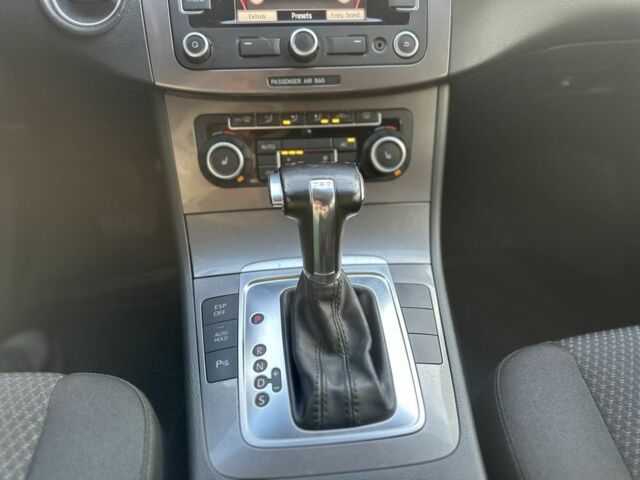 Синий Фольксваген Пассат Вариант, объемом двигателя 2 л и пробегом 260 тыс. км за 7490 $, фото 18 на Automoto.ua