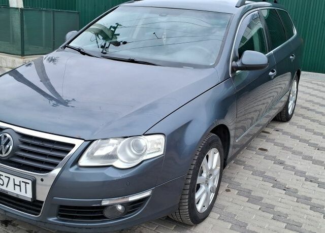 Синій Фольксваген Пассат Варіант, об'ємом двигуна 2 л та пробігом 367 тис. км за 6300 $, фото 16 на Automoto.ua