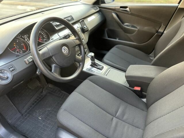 Синий Фольксваген Пассат Вариант, объемом двигателя 2 л и пробегом 260 тыс. км за 7490 $, фото 10 на Automoto.ua