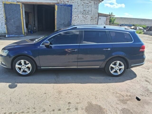 Синій Фольксваген Пассат Варіант, об'ємом двигуна 1.4 л та пробігом 314 тис. км за 8000 $, фото 1 на Automoto.ua