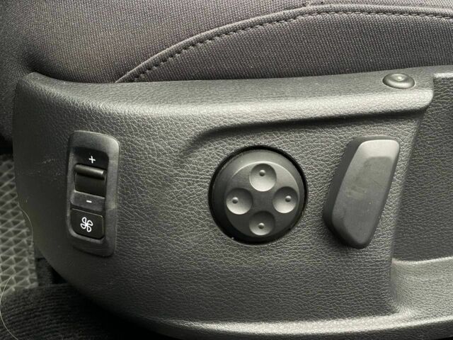 Синій Фольксваген Пассат Варіант, об'ємом двигуна 2 л та пробігом 261 тис. км за 10700 $, фото 15 на Automoto.ua