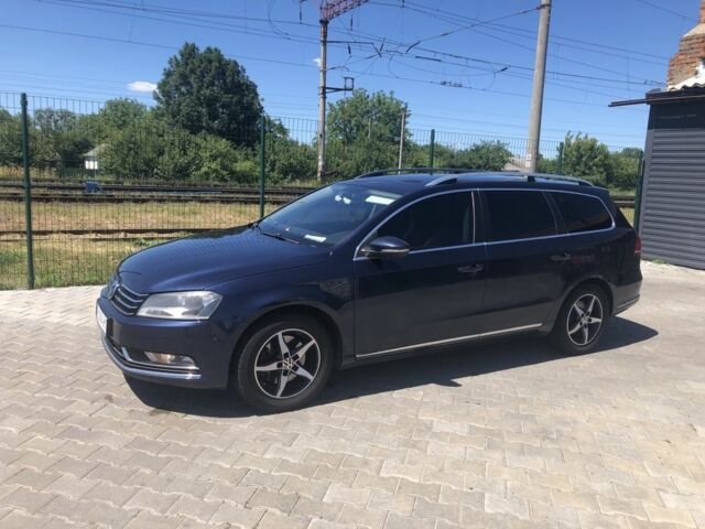 Фольксваген Пассат Вариант 2011 в Емильчином на Automoto.ua Синий Фольксваген Пассат Вариант, объемом двигателя 2 л и пробегом 270 тыс. км за 11500 $, фото 4 на Automoto.ua