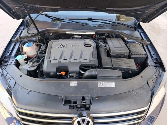 Синий Фольксваген Пассат Вариант, объемом двигателя 2 л и пробегом 240 тыс. км за 9700 $, фото 8 на Automoto.ua