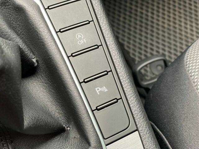 Синій Фольксваген Пассат Варіант, об'ємом двигуна 2 л та пробігом 261 тис. км за 10700 $, фото 12 на Automoto.ua