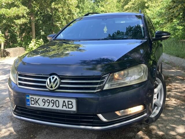 Синій Фольксваген Пассат Варіант, об'ємом двигуна 2 л та пробігом 340 тис. км за 11000 $, фото 9 на Automoto.ua