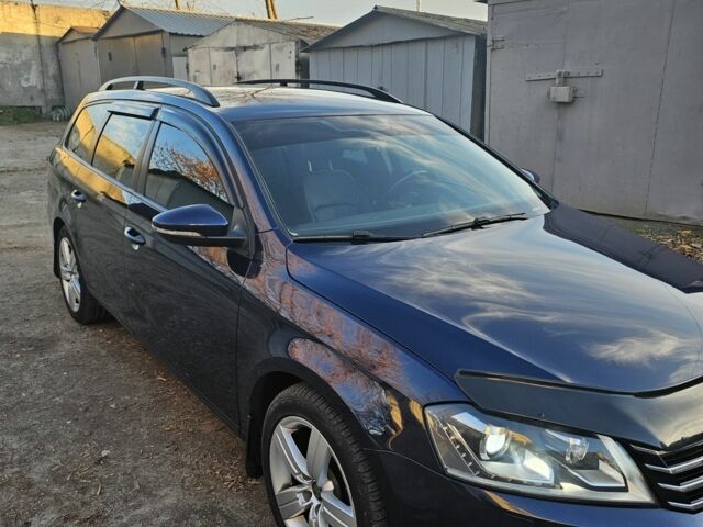 Синий Фольксваген Пассат Вариант, объемом двигателя 2 л и пробегом 300 тыс. км за 13700 $, фото 6 на Automoto.ua