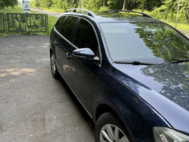 Синий Фольксваген Пассат Вариант, объемом двигателя 2 л и пробегом 280 тыс. км за 9200 $, фото 5 на Automoto.ua