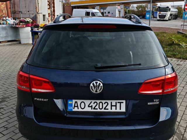 Синий Фольксваген Пассат Вариант, объемом двигателя 1.6 л и пробегом 324 тыс. км за 7500 $, фото 3 на Automoto.ua