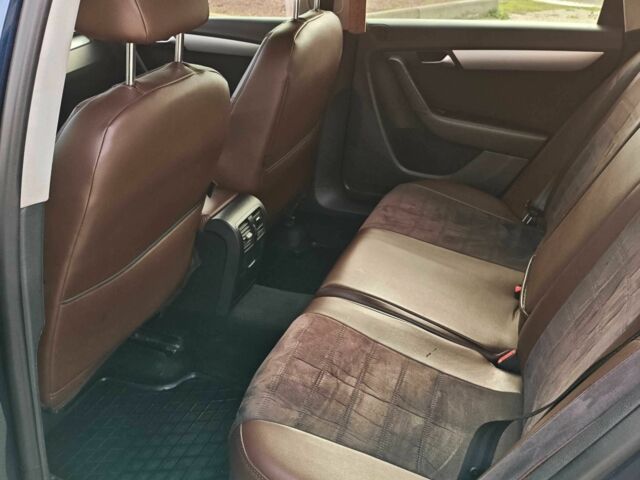 Синий Фольксваген Пассат Вариант, объемом двигателя 1.6 л и пробегом 324 тыс. км за 7500 $, фото 5 на Automoto.ua