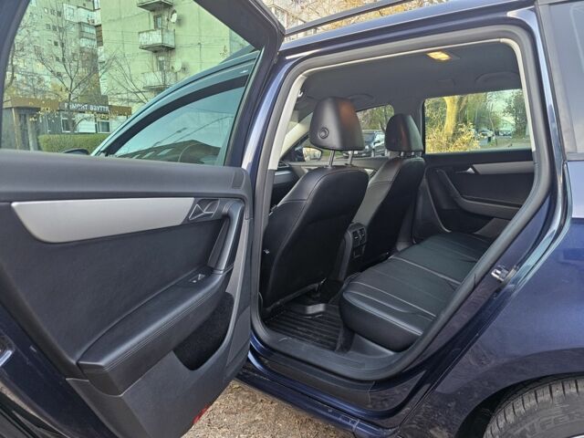 Синий Фольксваген Пассат Вариант, объемом двигателя 2 л и пробегом 300 тыс. км за 13700 $, фото 19 на Automoto.ua